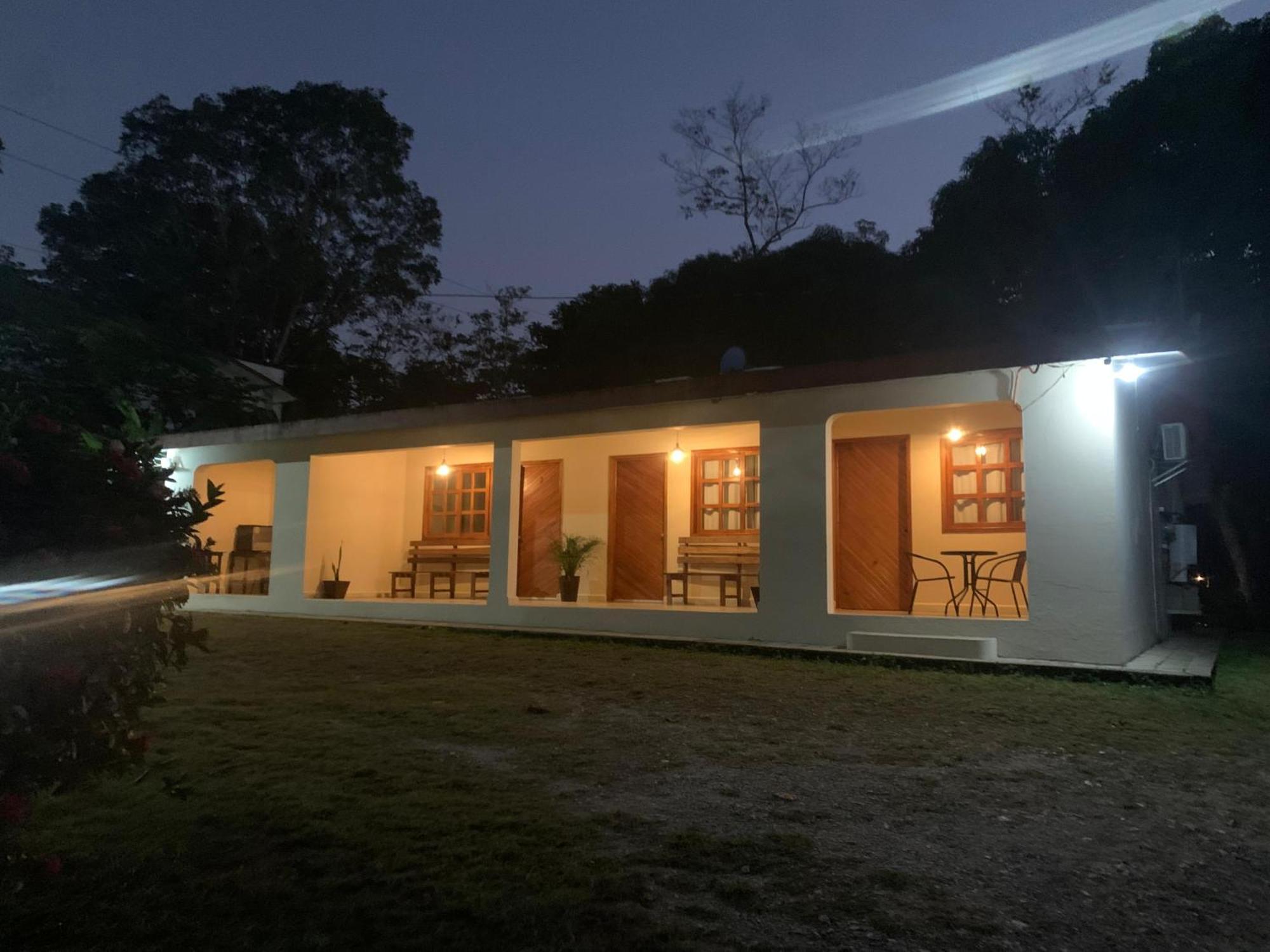 Hotel Quiloma Ranch Palenque Buitenkant foto
